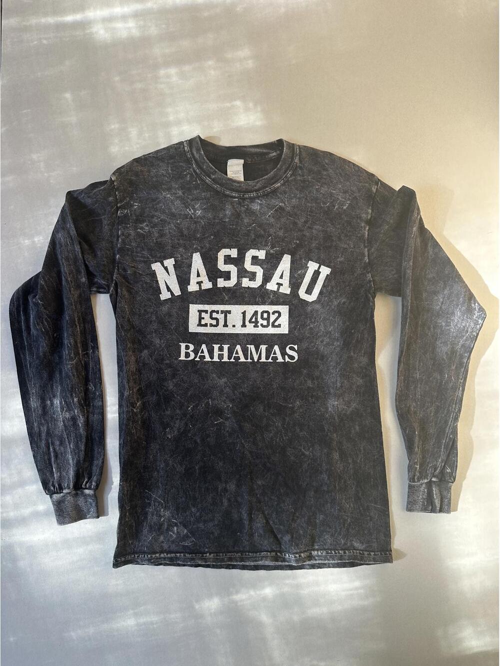 Vintage Nassau Bahamas Long Sleeve 100% cotton T-Shirt